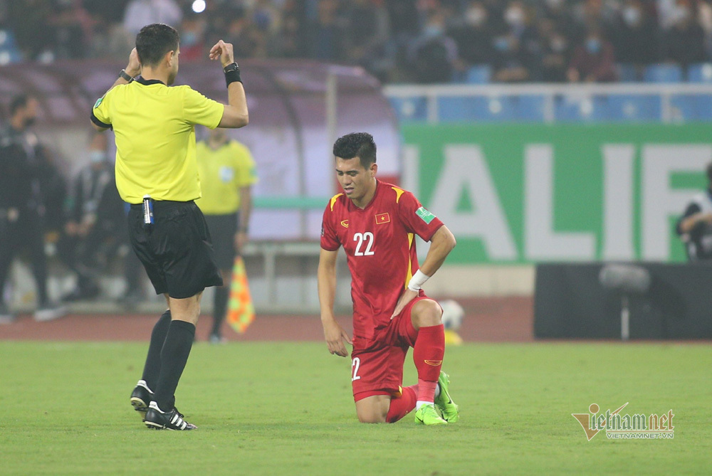 Tien Linh was injured, missed the match against Japan