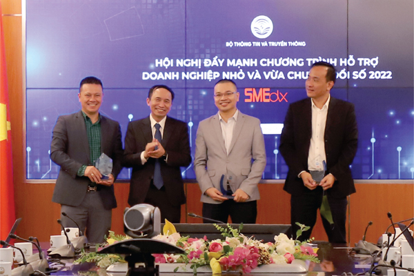 CMC Cloud vào Top 3 Nền tảng số tiêu biểu 2021