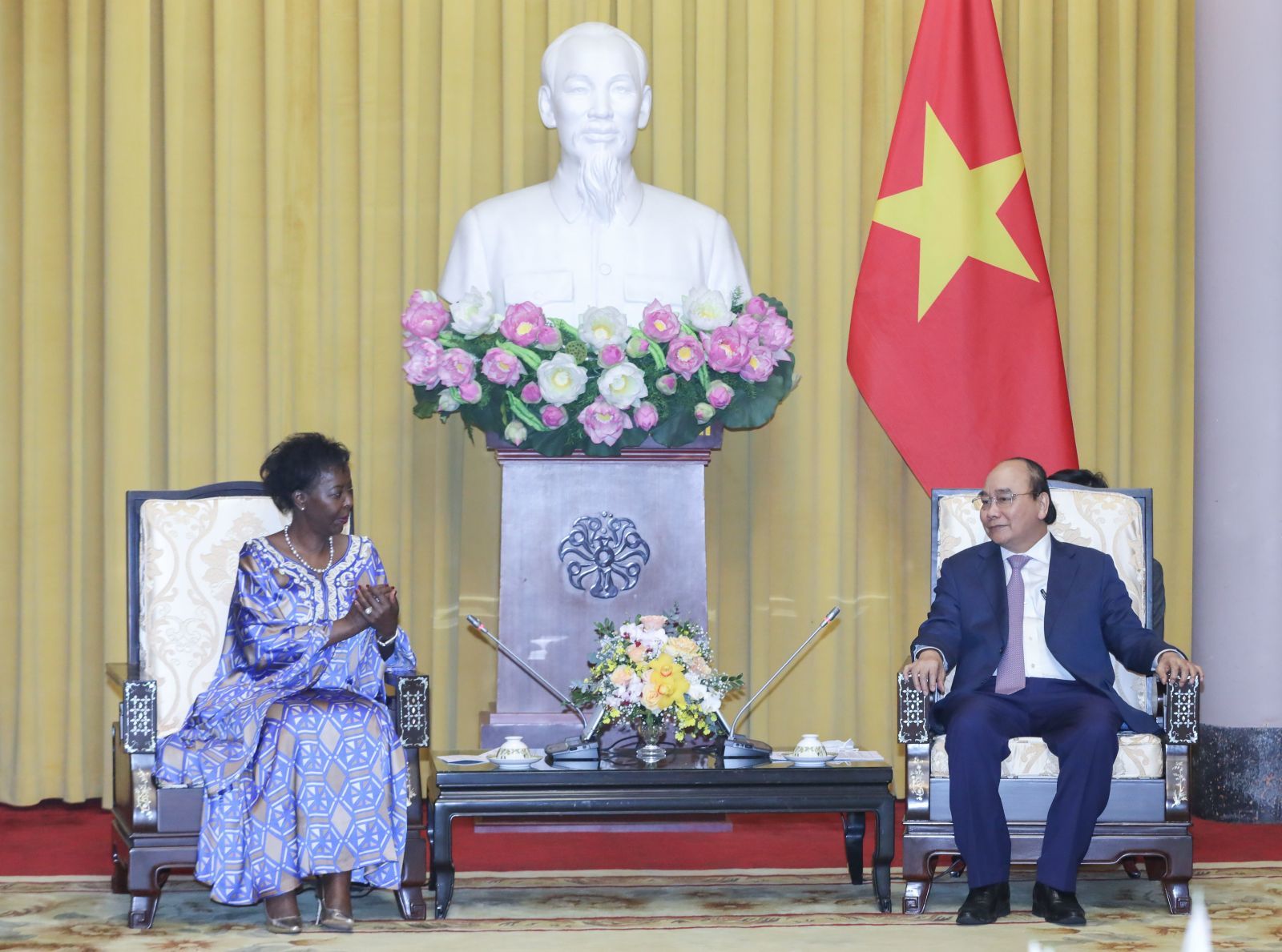 100 businessmen from Francophone countries choose Vietnam as their first destination