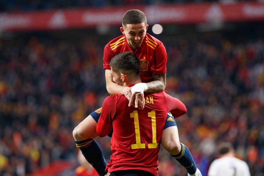 Tây Ban Nha thắng kịch tính nhờ siêu phẩm phút 90