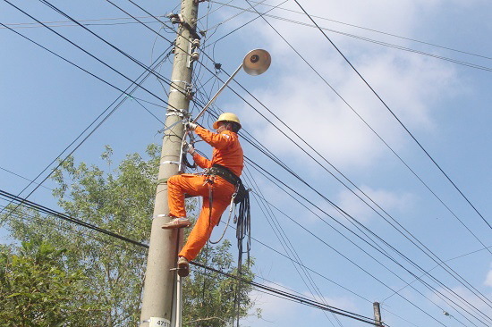 Điện lực Gò Dầu thực hiện tiết kiệm điện được hơn 27 triệu kWh