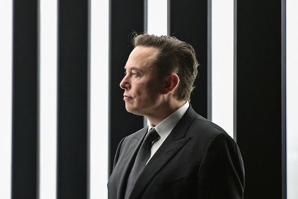 Angry at Twitter, Elon Musk revealed his intention to build his own social network