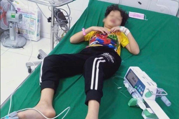 After Covid-19, a 10-year-old boy in Ha Tinh had a serious multisystem infection