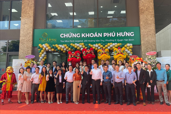 Phu Hung Securities opens Tan Binh branch