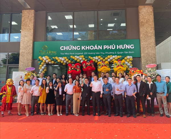 Phu Hung Securities opens Tan Binh branch