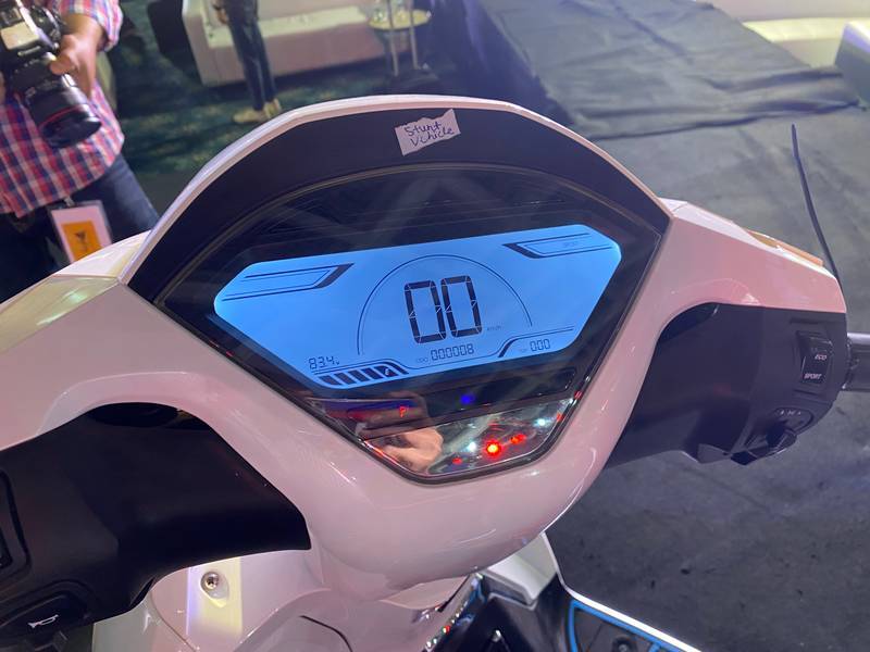 Beautiful electric motorbikes like Honda SH, super fast charging, shockingly cheap