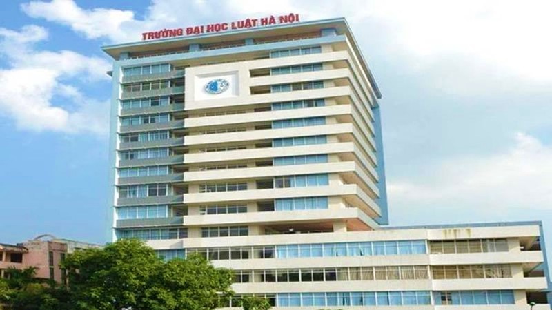 Thông tin mới vụ Trưởng khoa ĐH Luật Hà Nội bị tố vi phạm đạo đức nhà giáo