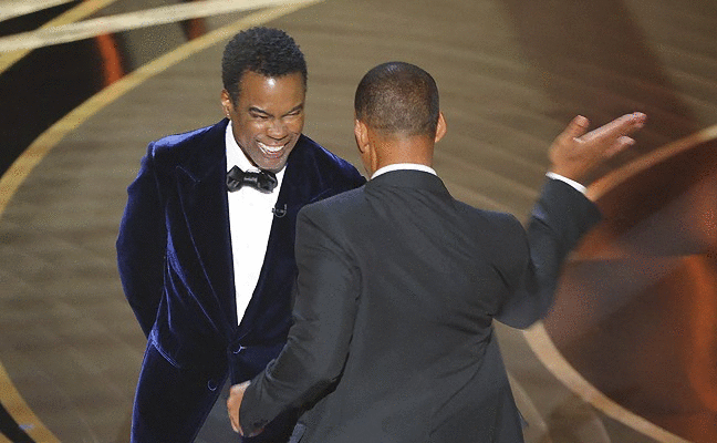 Sao Hollywood tranh cãi nảy lửa cú đấm của Will Smith ở Oscar