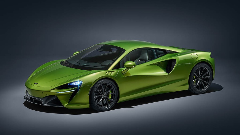 McLaren supercar without reverse gear is priced at 16 billion in Vietnam