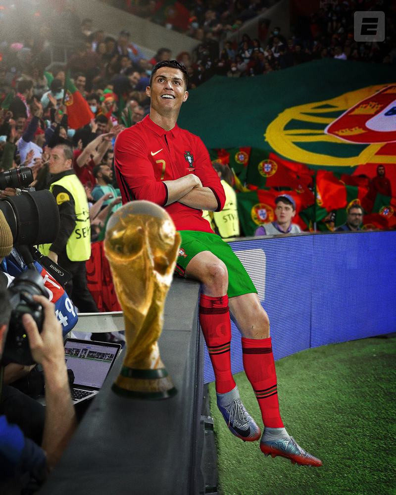 Xem ngay ảnh Ronaldo cầm world cup và những khoảnh khắc lịch sử