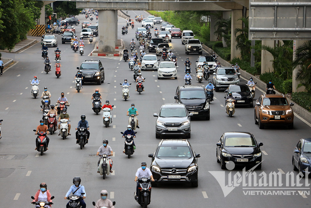 Hanoi passed the peak of Covid-19 for more than 10 days, how will the fight against the epidemic change?