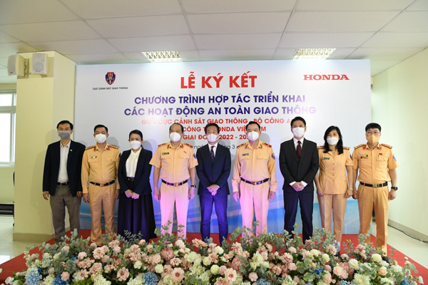 Honda Việt Nam phối hợp Cục CSGT thúc đẩy hoạt động lái xe an toàn