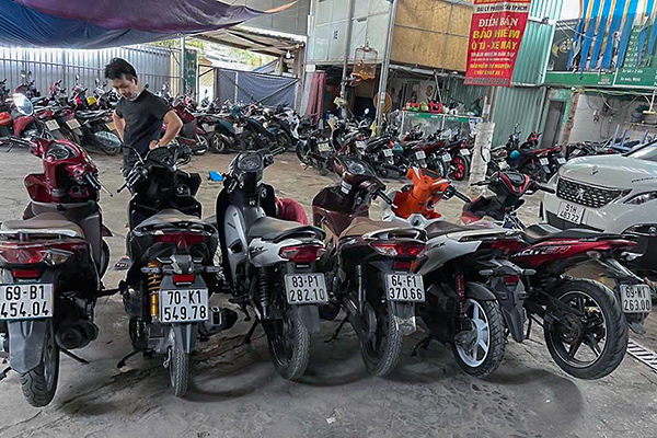 Độc chiêu trộm xe 3 giây ở TP.HCM và con đường 'xẻ thịt' xe gian sang Campuchia