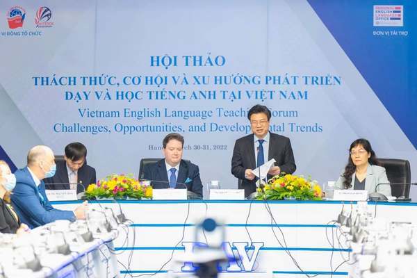 Thiếu 9000 giáo viên tiểu học, đề xuất luân chuyển giáo viên tiếng Anh