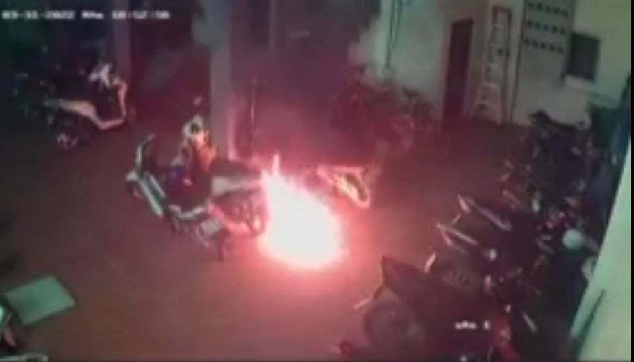 Bắt nữ nghi phạm phóng hỏa làm 1 người chết ở Hà Nội