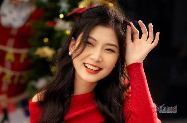 Nữ MC của VTV có biệt tài giả giọng thi Miss World Vietnam 2022