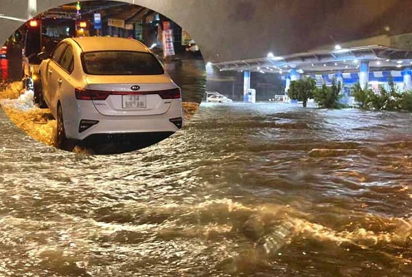 Mưa xối xả, đường phố Đà Nẵng ngập sâu, hàng loạt ôtô chết máy trong đêm