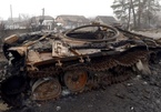Ukraine tái kiểm soát quanh Kiev, xe tăng Nga nằm ngổn ngang