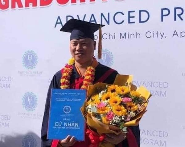 The truth about the ‘dog-eating monk’ Nguyen Minh Phuc graduated from Ho Chi Minh City University of Law