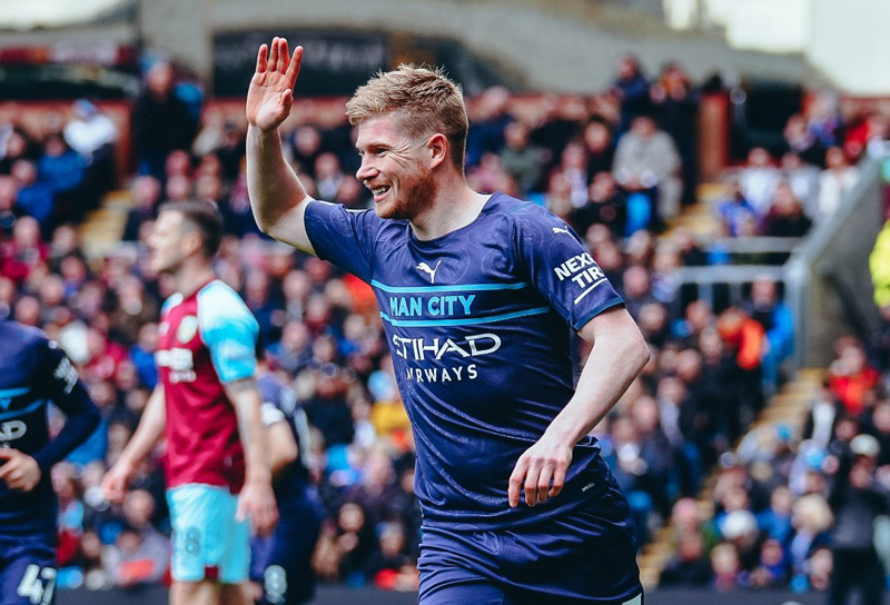 Man City đòi lại ngôi đầu Ngoại hạng Anh