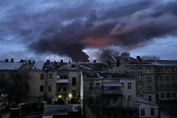 Thành phố nam Ukraine trúng không kích, Nga chưa muốn đàm phán cấp lãnh đạo