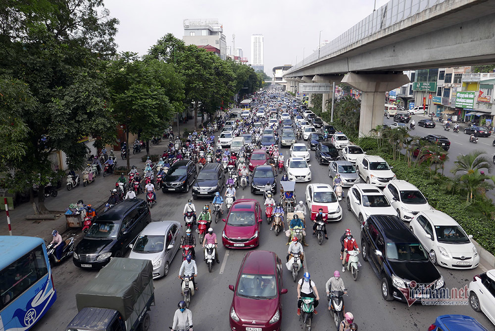 Hà Nội, TP.HCM và 3 thành phố nghiên cứu phân vùng hạn chế xe máy